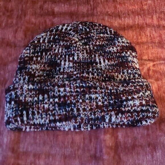 Beanie    - Picture 1 of 2